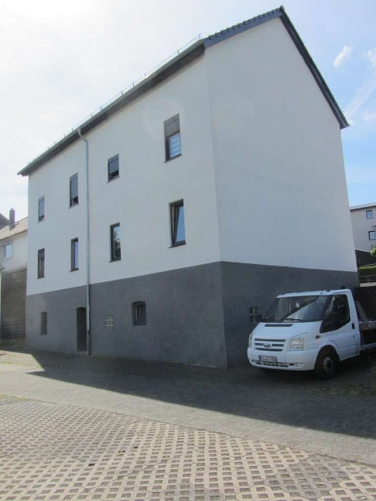 Immobilie in Burbach - ZWANGSVERSTEIGERUNG!! Mehrfamilienhaus in Burbach-Wahlbach - Bild 2