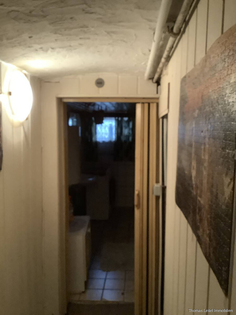 Immobilie in Gröningen - Kleine DHH, sanierungsbedürftig mit großem Grundstück - Bild 3