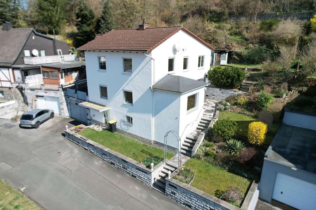 Immobilie in Herborn - Familienglück mit Weitblick - provisionsfrei - Bild 2