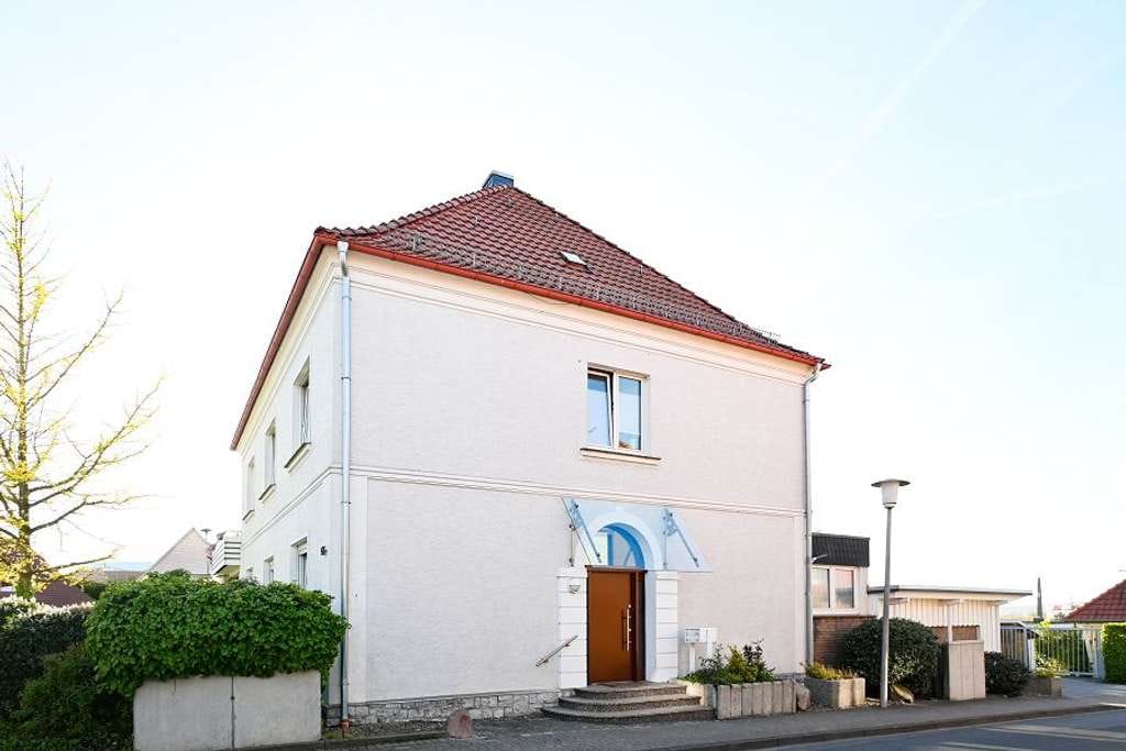 Immobilie in Melle - Saniertes Mehrfamilienhaus auf schönem Grundstück in Melle-Riemsloh! - Bild 0