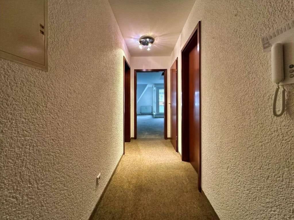 Immobilie in Bad Urach - Großzügige Maisonettewohnung mit Loggia, Dachterrasse im Herzen von Bad Urach - Bild 1