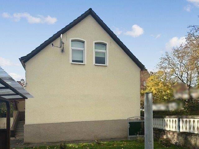 Immobilie in Eilsleben - Solides Einfamilienhaus mit Geschichte in ruhiger Lage von Eilsleben - großzügig, gepflegt - Bild 1