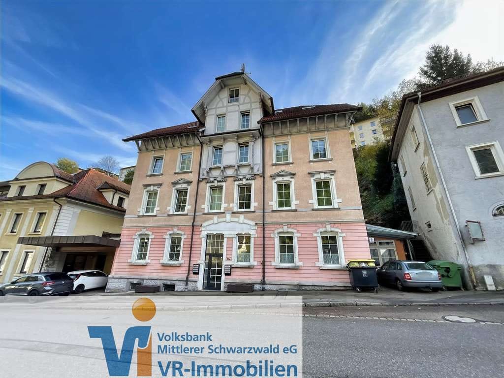 Immobilie in Triberg im Schwarzwald - Mehrfamilienhaus mit acht Wohneinheiten und Gewerbefläche in Triberg! - Bild 0