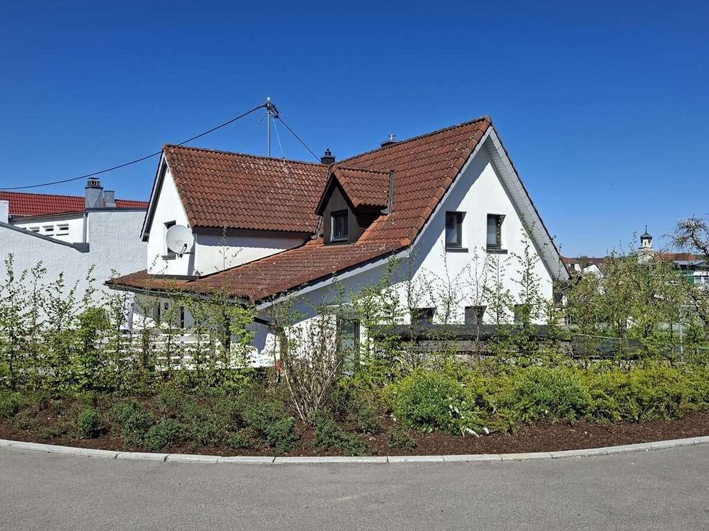 Immobilie in Hermaringen - Kernsaniertes Wohnhaus mit viel Detailliebe zu Design & Wohnkomfort - Bild 0