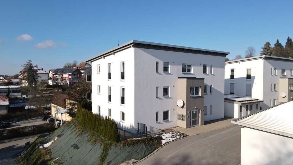 Immobilie in Tittling - Tolle, enrgieeffizienete Wohnung die keine Wünsche offen lässt. Garage, Stellplatz, EBK, Balkon usw. - Bild 3
