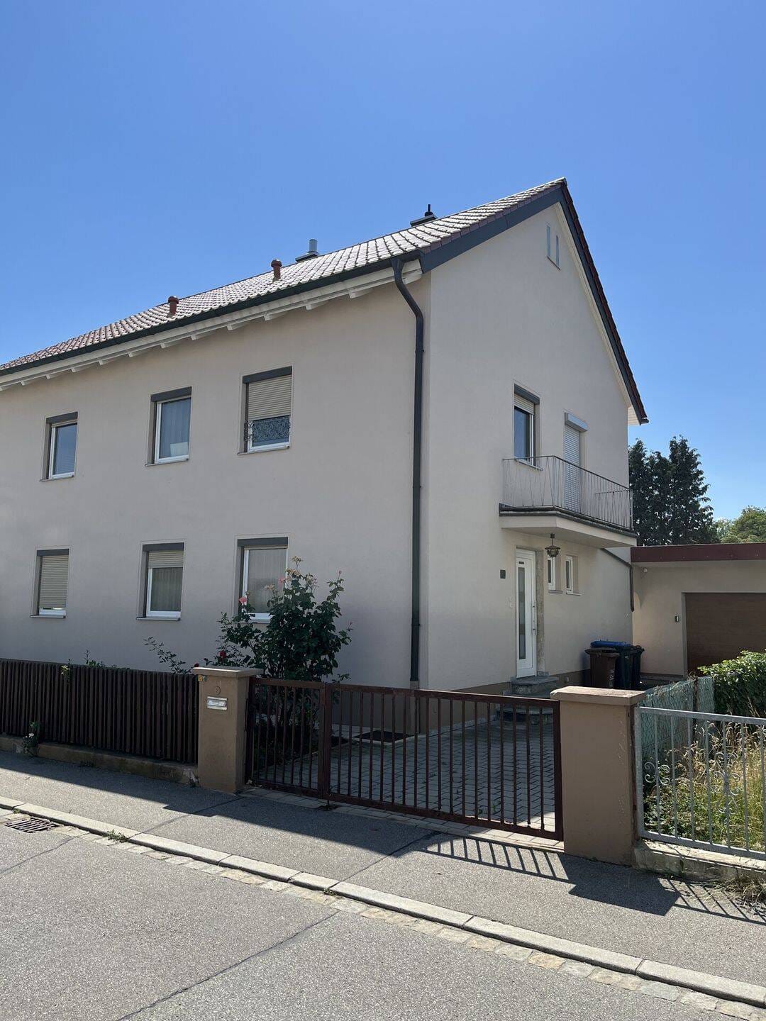 Immobilie in Straubing - Großzügiges Einfamilienhaus in Erbpacht mit viel Gestaltungspotenzial in Straubing - Bild 2