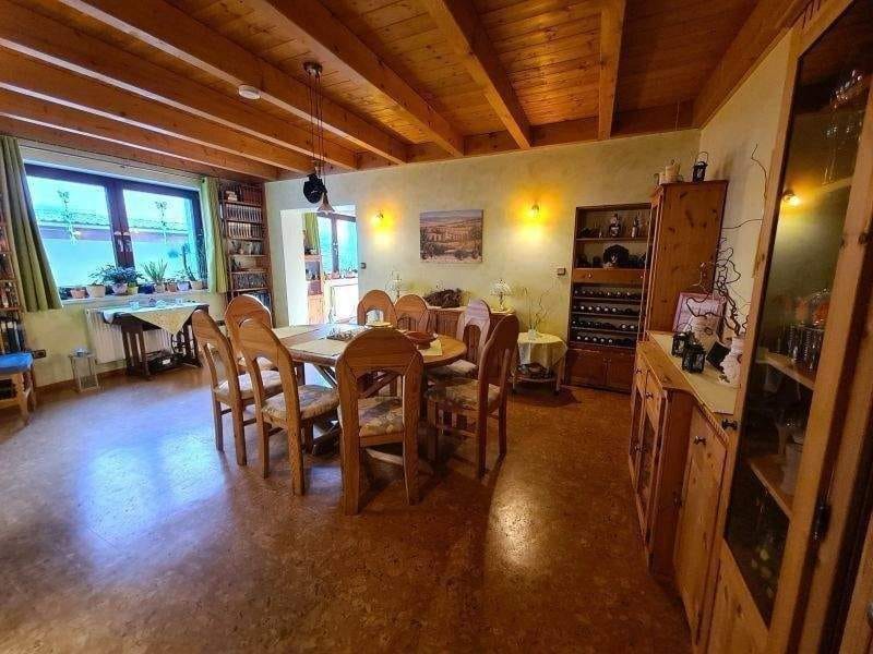 Immobilie in Rödermark - Für Individualisten! Wohnen und Arbeiten unter einem Dach: Saniertes 2-Fam.-Haus mit Nebengebäude u. großem Grundstück  - Bild 3