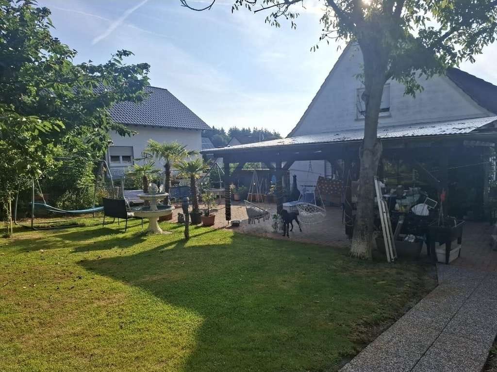 Immobilie in Allendorf (Lumda) - "Großzügiges 1-FMH mit traumhaftem Garten" - Bild 2