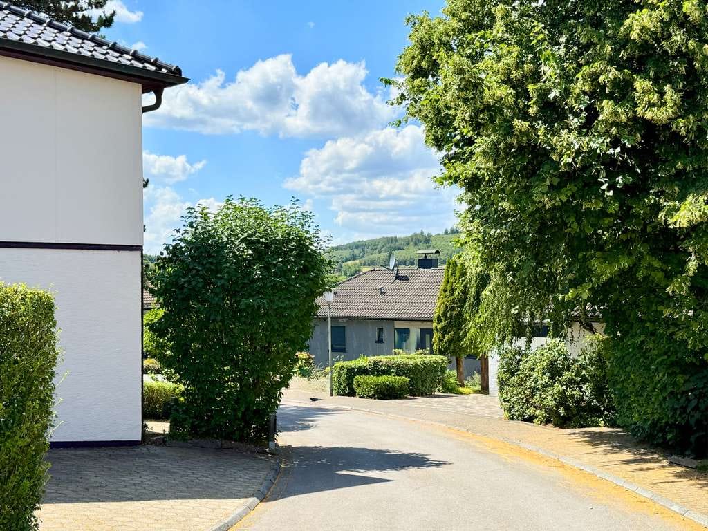 Immobilie in Neuenrade - ZWEI WELTEN UNTER EINEM DACH !!! - Bild 2
