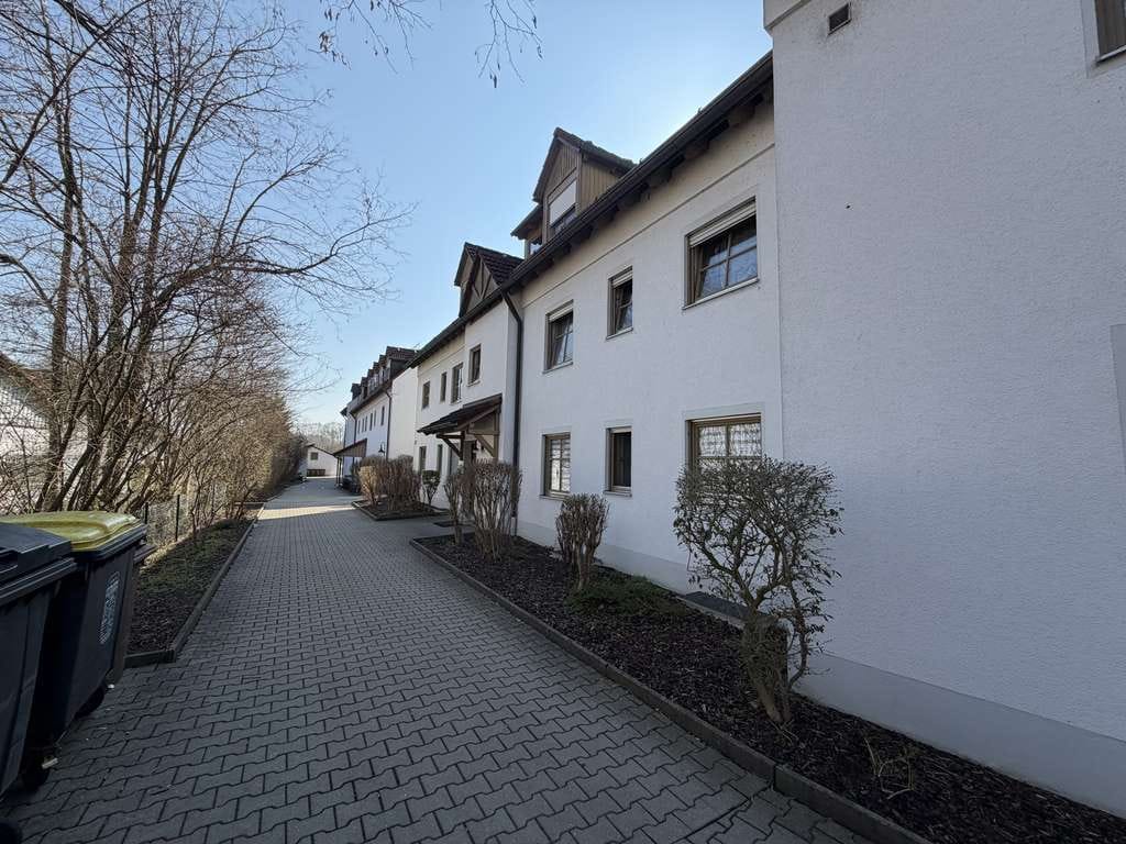 Immobilie in Dasing - Urbanes Wohnen mit Haus-im-Haus-Charakter – Gepflegte Maisonette in Top-Lage - Bild 1