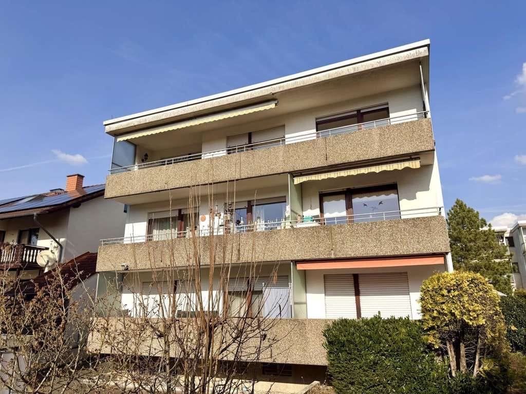 Immobilie in Offenbach am Main - Solides 5-Familienhaus mit 3 Garagen und Entwicklungspotential - OF-Bieber - Bild 1