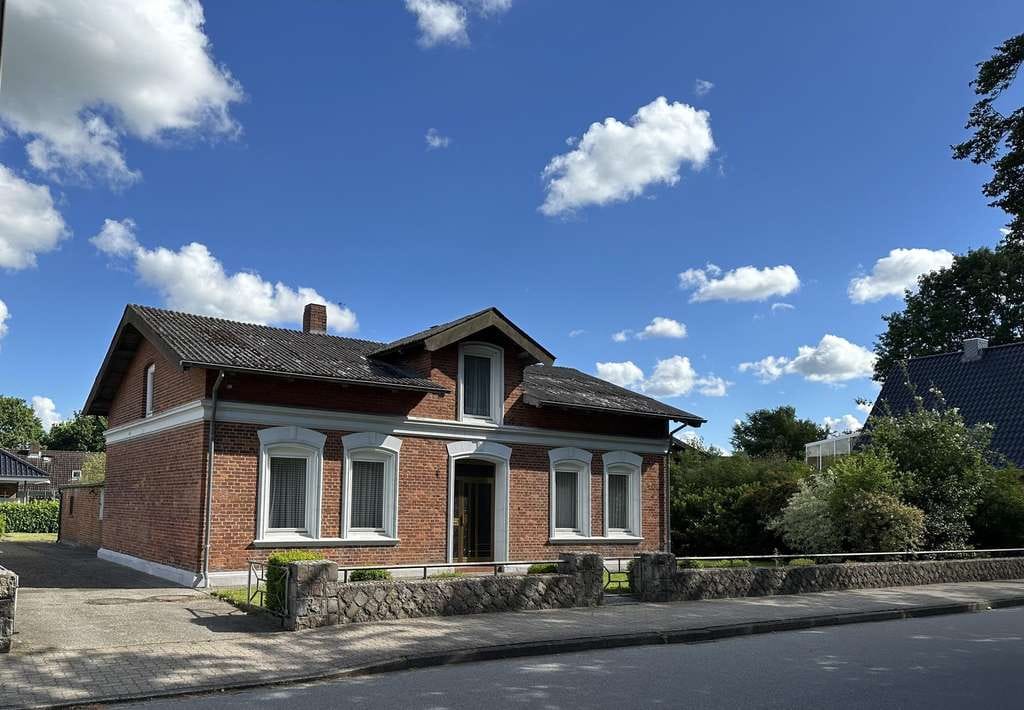 Immobilie in Schacht-Audorf - Altes Haus mit Seele sucht neue Bewohner - Bild 0
