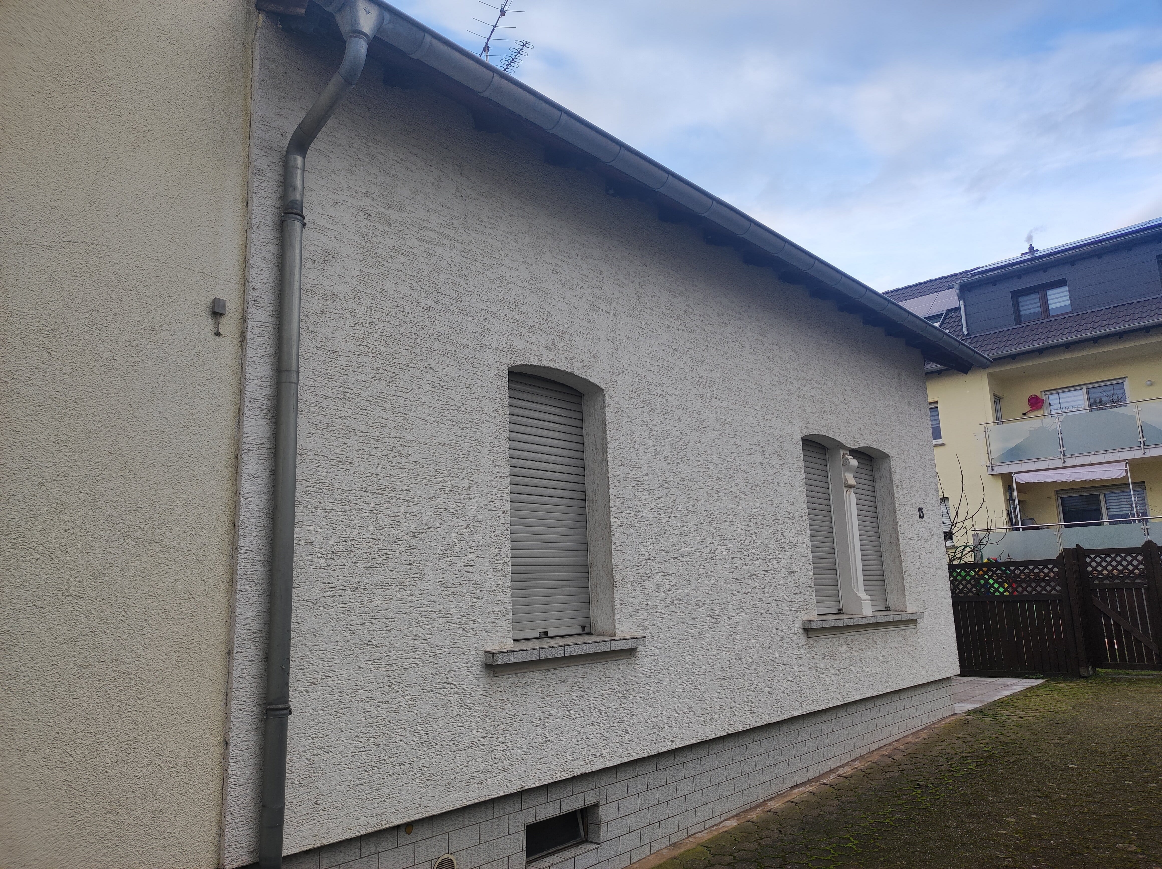 Immobilie in Ensdorf/Saar - Einfamilienhaus mit zusäzlichen Baugrundstück in Ensdorf - Bild 1