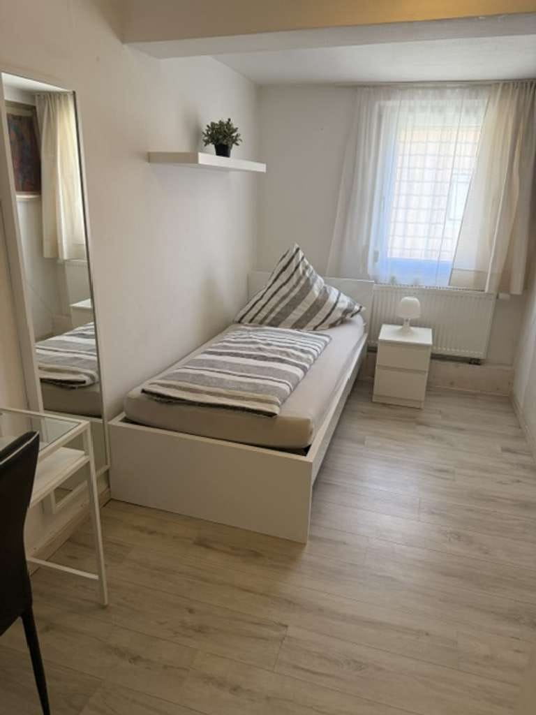 Immobilie in Lauffen am Neckar - Kernsanierte 4-Zimmer-Wohnung - Bild 2