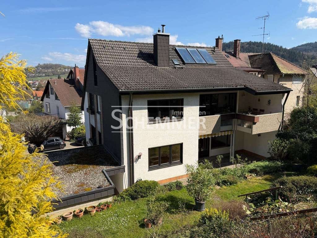 Immobilie in Merzhausen - Merzhausen ++ Wohnen mit Perspektive: Großzügiges Zweifamilienhaus mit Hobbyraum in ruhiger Lage - Bild 3