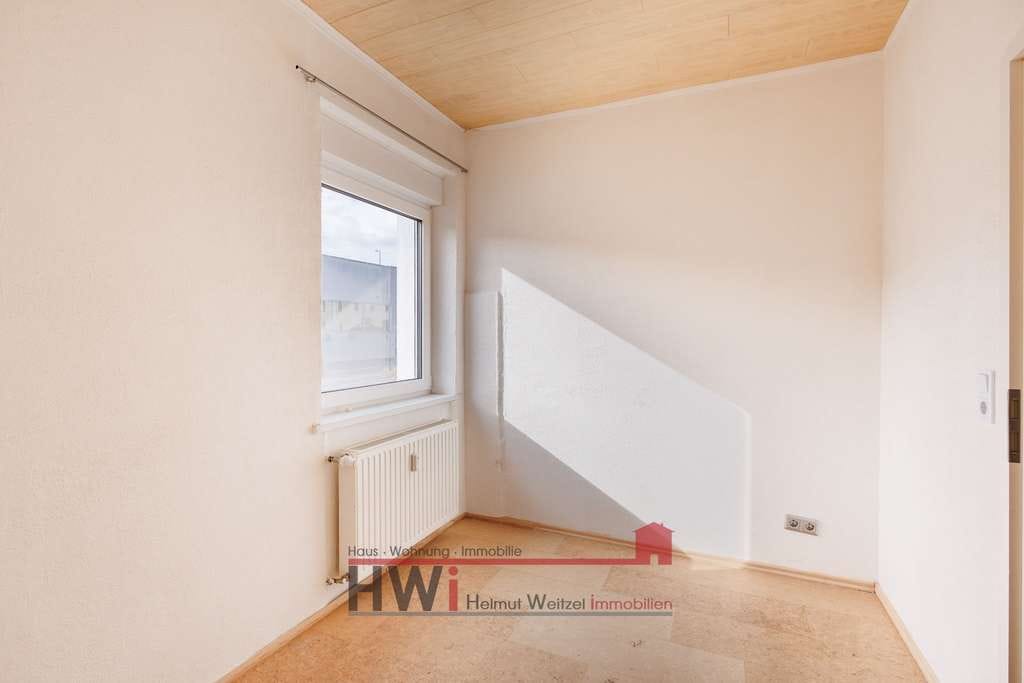 Immobilie in Marburg - Wohnung mit großem Südwestbalkon und Gestaltungspotenzial in der Talsohle Marburgs - Bild 3