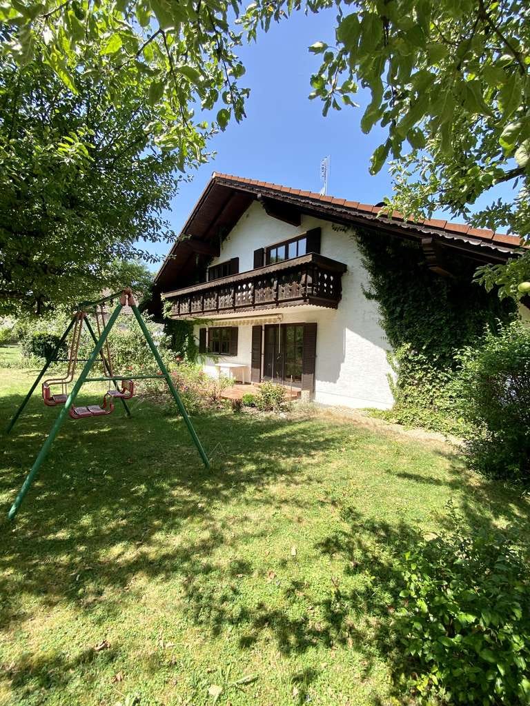Immobilie in Fuchstal - Einfamilienhaus mit Sanierungspotenzial – attraktive Förderchancen (KfW/BAFA) in Fuchstal - Bild 0
