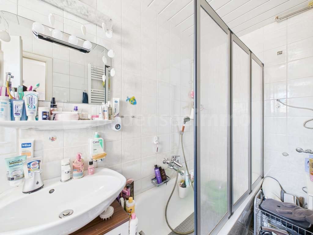 Immobilie in Mühlhausen-Ehingen - Familienfreundliche Doppelhaushälfte mit Photovoltaik und großem Grundstück in Mühlhausen - Bild 4