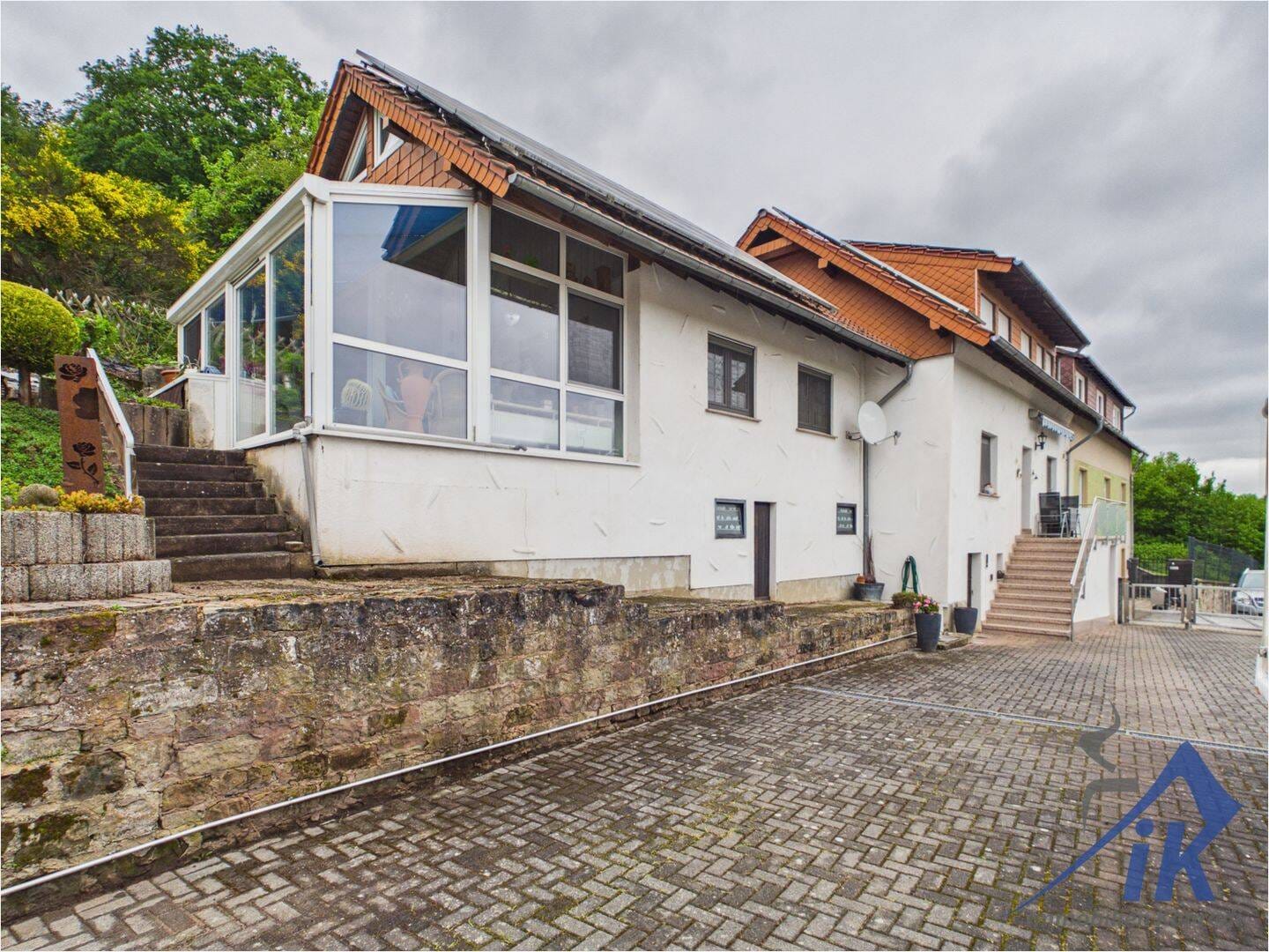 Immobilie in Dellfeld - IK |Dellfeld: Attraktive DHH in ruhiger Lage mit Ackerland - Bild 2