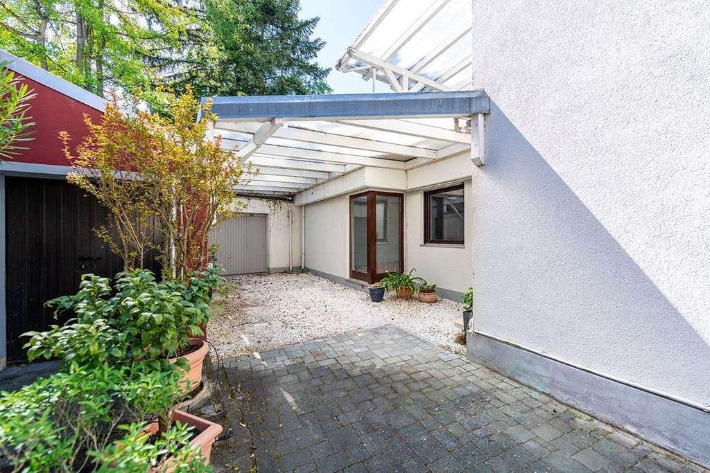 Immobilie in Zwingenberg - Idyllisches Stadthaus in Zwingenberg – Wohnen mit Charme und Weitblick - Bild 1