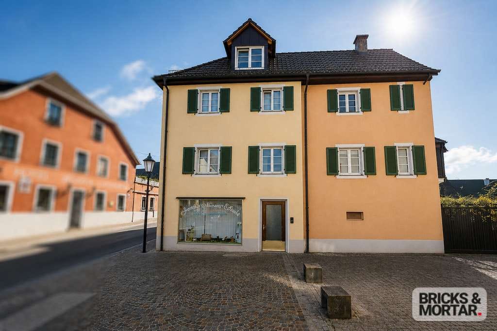 Immobilie in Kenzingen - Charmantes Mehrfamilien Haus im Herzen von Kenzingen - Bild 2