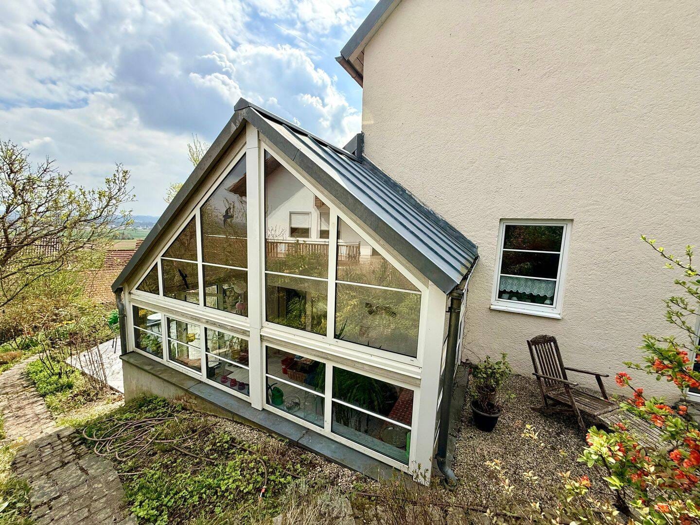 Immobilie in Bruckberg - Architektenhaus mit fantastischem Fernblick und großem Garten - Bild 4