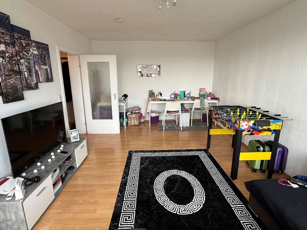 Immobilie in Köln - Helle 2-Zimmerwohnung im 13. OG in Köln-Ehrenfeld - Bild 2