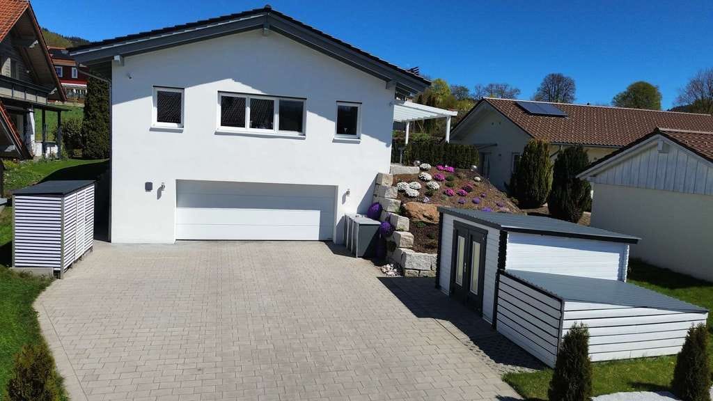 Immobilie in Böbrach - Ihr Traum vom modernen, energieeffizienten Zuhause – Neuwertiges Einfamilienhaus in Böbrach - Bild 1