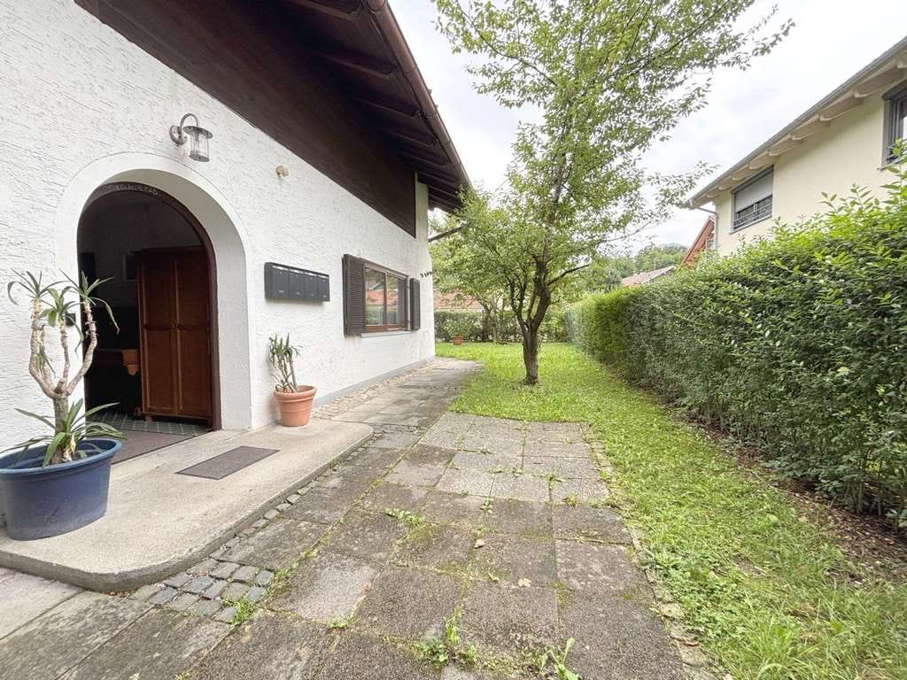 Immobilie in Kochel am See - Attraktives Mehrfamilienhaus mit vier Wohneinheiten - Bild 1