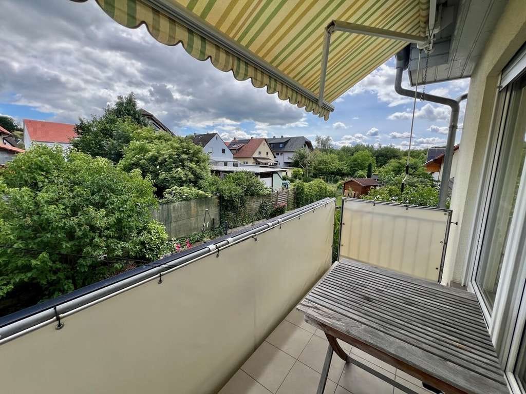 Immobilie in Schaafheim - PROVISIONSFREI für den Käufer | TOP gepflegte 5 Zimmer-Maisonette-Wohnung mit Einbauküche... - Bild 4