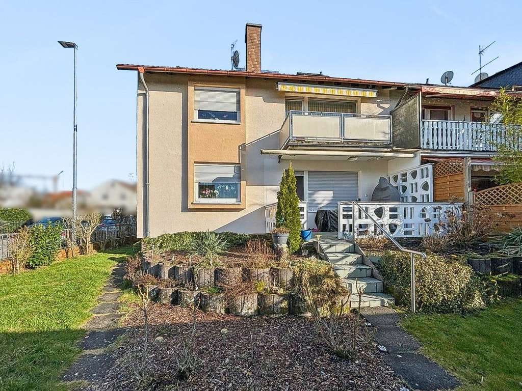Immobilie in Maintal - Kapitalanlage in Maintal – Mehrfamilienhaus mit drei Wohneinheiten und Entwicklungspotenzial - Bild 2