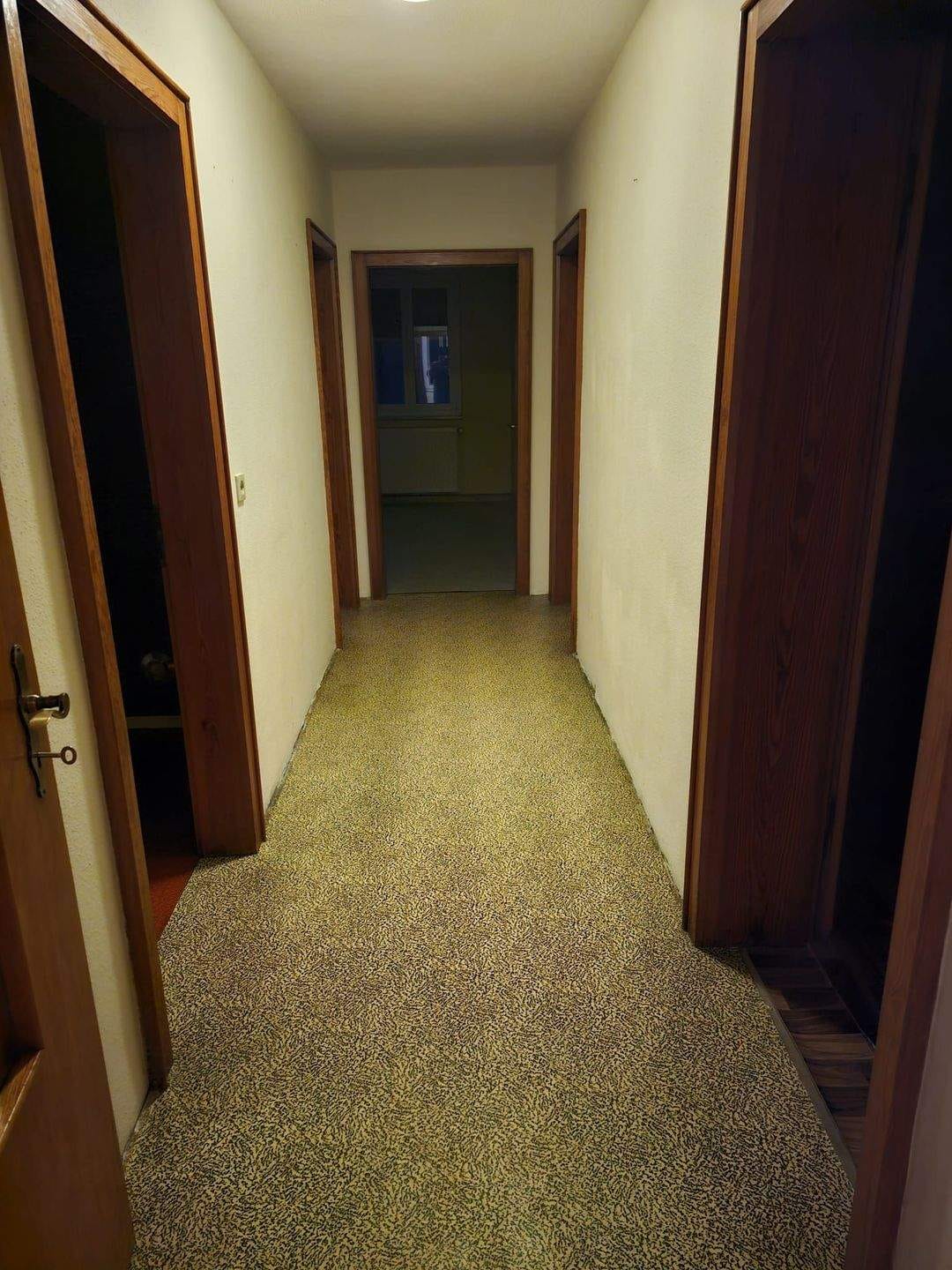 Immobilie in Großlangheim - 170 m² Haus mit Garten & Garage – Großlangheim - Bild 2