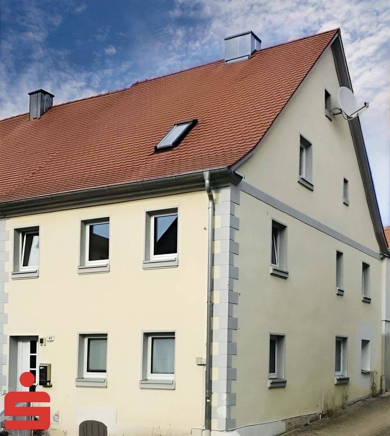Immobilie in Lehrberg - Vermietete Doppelhaushälfte im Herzen von Lehrberg! - Bild 0