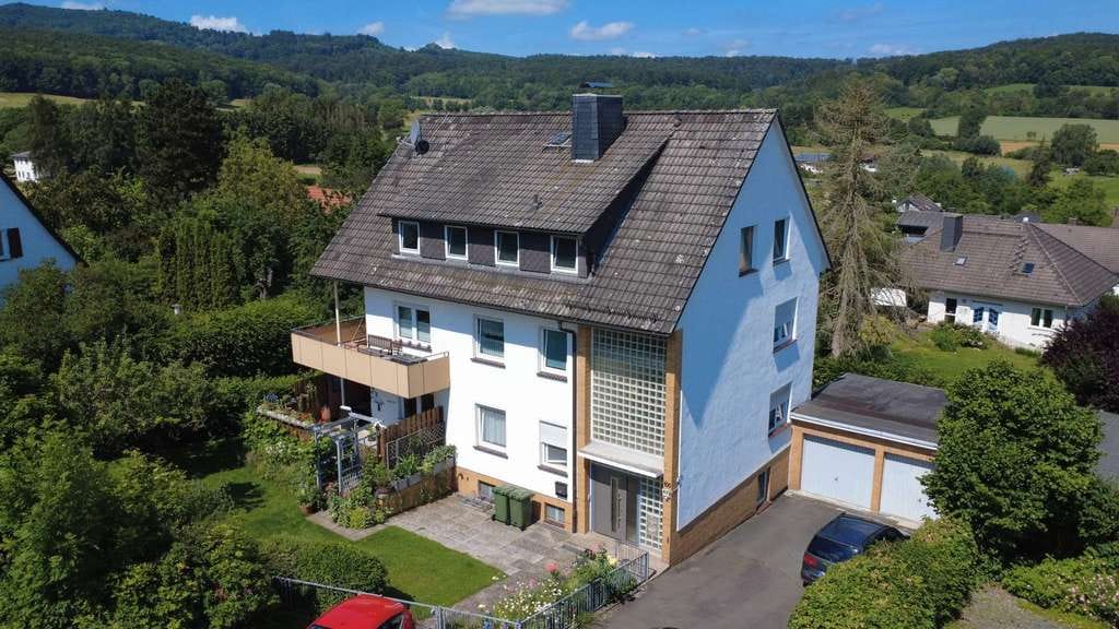 Immobilie in Ahnatal - Mehrfamilienhaus mit 4 Wohnungen auf 280 m² Wohnfläche und 720 m² Grundstück - Bild 1
