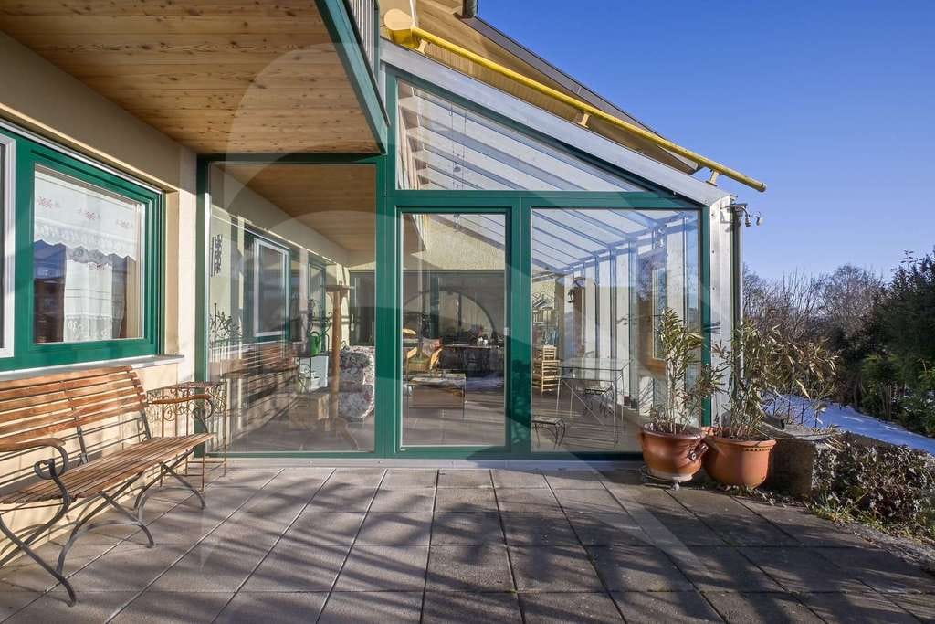 Immobilie in Marklkofen - Geräumiges Einfamilienhaus mit Weitblick ins Vilstal - Bild 1