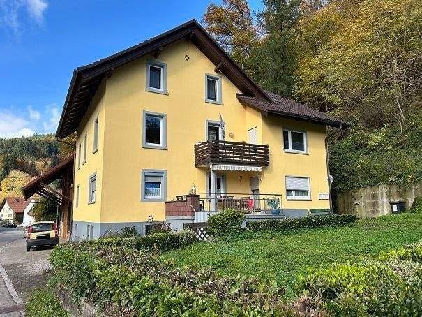 Immobilie in Kleines Wiesental - Großzügige 3-Zimmer-Dachgeschosswohnung in kleiner Einheit - Bild 1