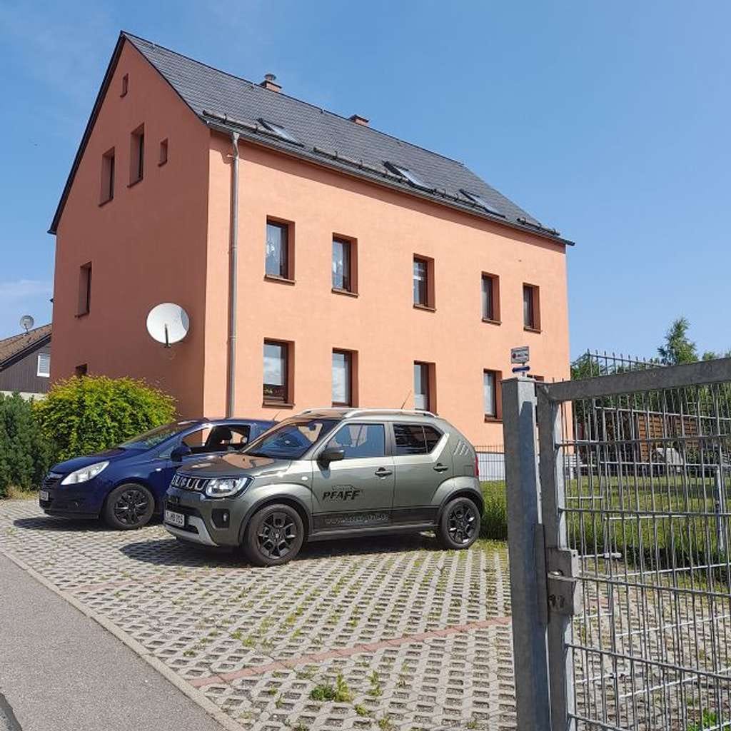 Immobilie in Reinsdorf - Saniert, gepflegt und vermietet schöner Wohnlage - Bild 0