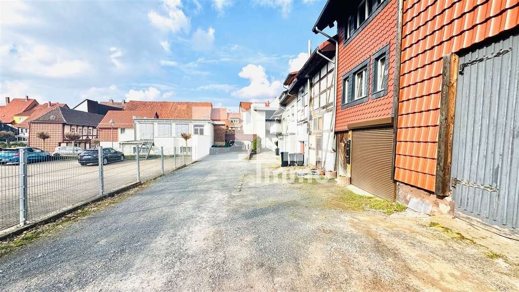 Immobilie in Northeim - Historisches Fachwerk-Ensemble mit Renditepotenzial in zentraler Lage von Northeim - Bild 2