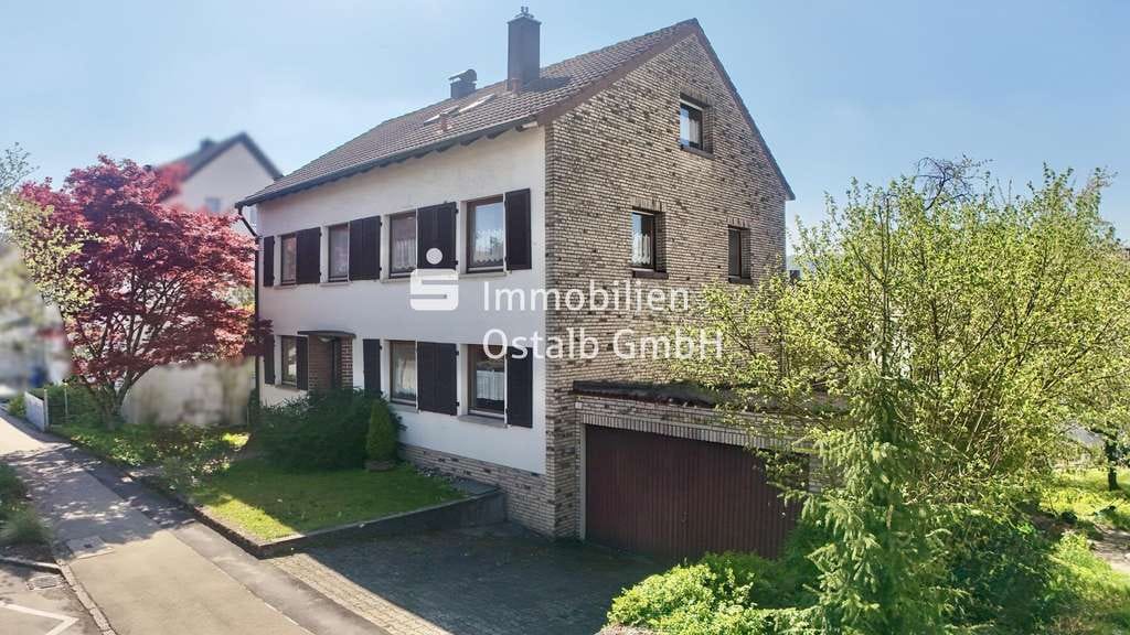 Immobilie in Aalen - Zuhause mit Perspektive: Mehrfamilienhaus in Toplage von Aalen! - Bild 0