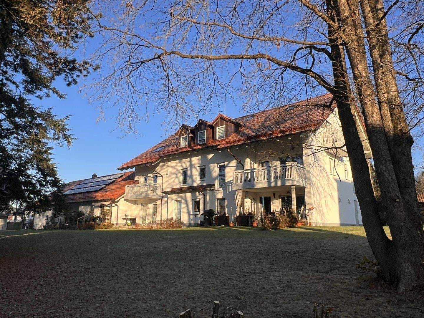 Immobilie in Aidenbach - gepflegte 4 Zimmerwohnung im DG mit Balkon - B5 - Bild 0
