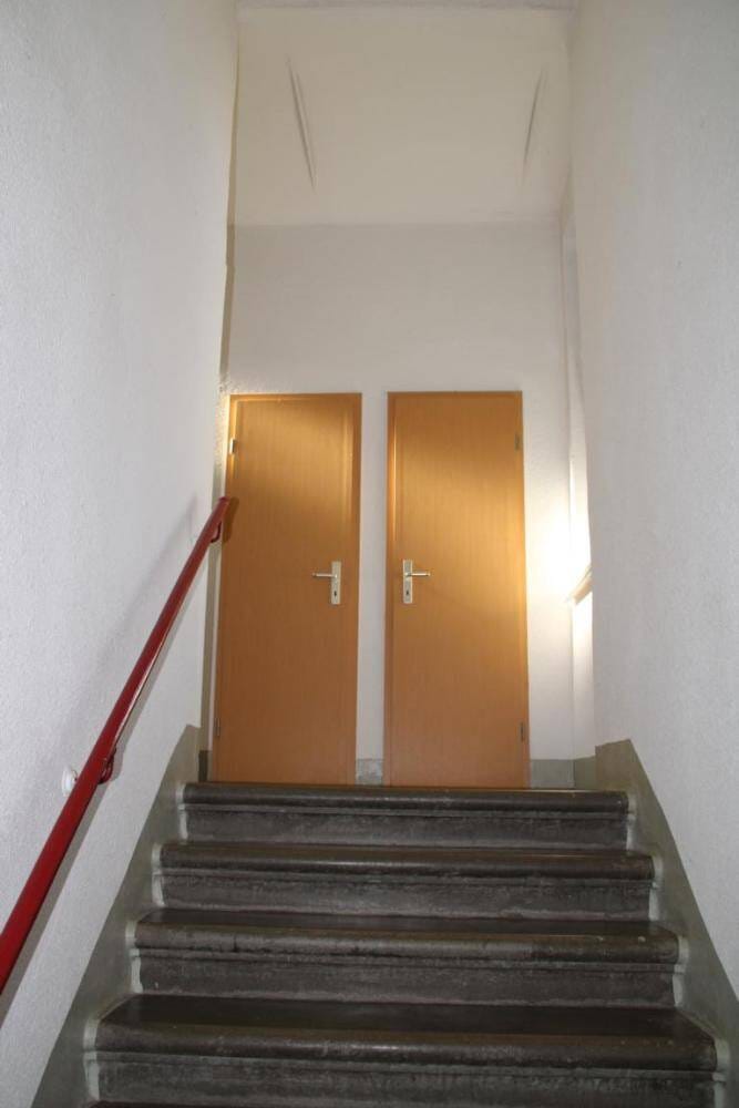 Immobilie in Plauen - Objekt-Nr.: 10824 - vermietete 2-Zimmer-ETW im EG mit Wanne, Balkon und 2 Abstellräumen zentrumsnah in Plauen - Bild 1