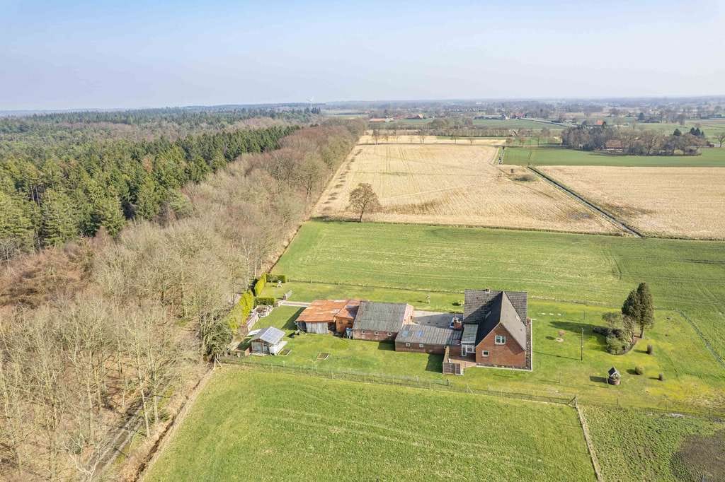 Immobilie in Blomberg - Seltene Gelegenheit: Haus mit großem Grundstück direkt am Wald! - Bild 0