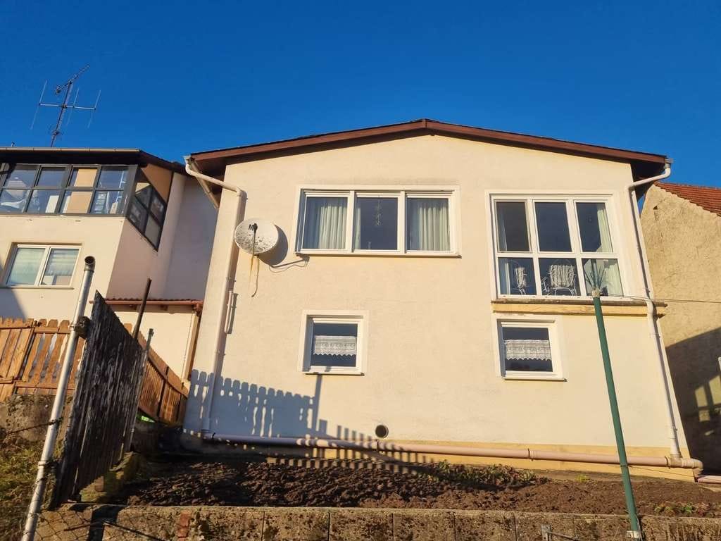 Immobilie in Oberaurach - Großes Anwesen mit Einfamilienhaus, Scheune, Werkstätten und Garten - Bild 2