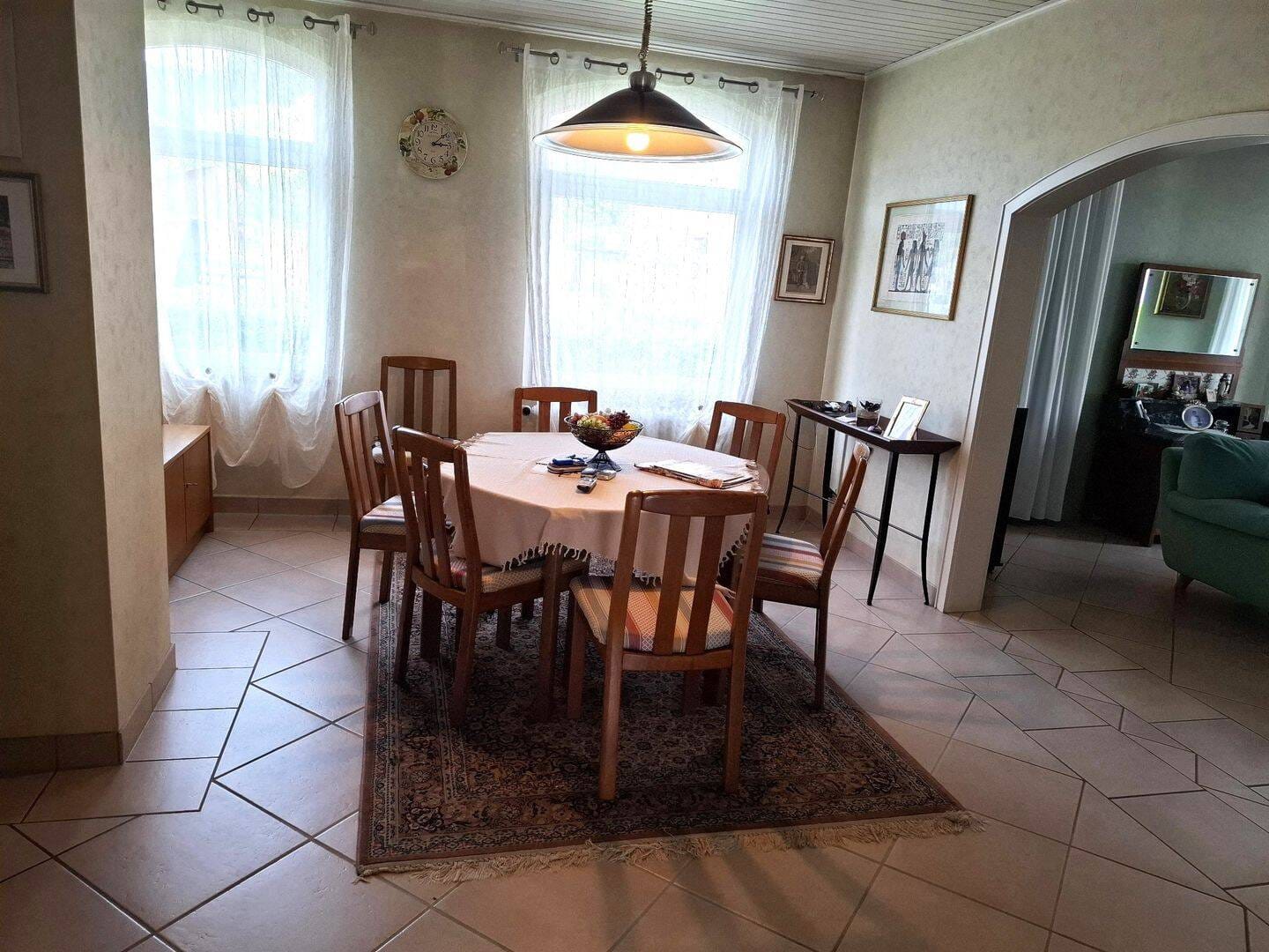 Immobilie in Fischerbach - Hier macht es Spaß zu wohnen! Zwei Garagen. Tolles Haus modernisiert. Gut und günstig! - Bild 1