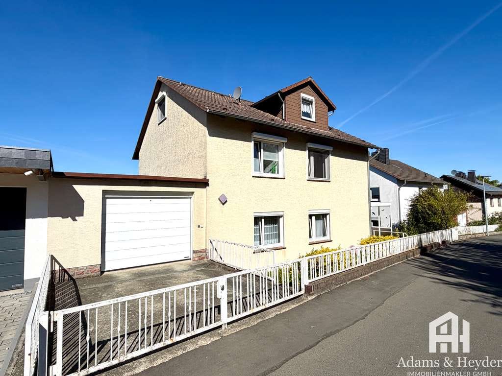 Immobilie in Felsberg - 2 Familienhaus in Felsberg mit traumhaftem Fernblick - Bild 1
