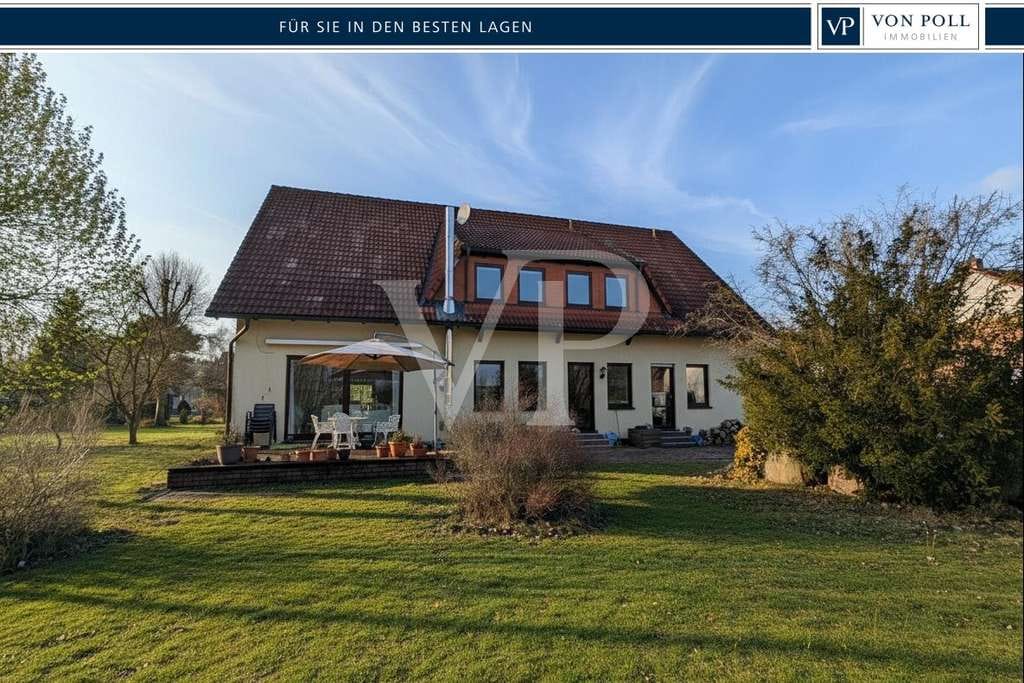 Immobilie in Rietzneuendorf-Staakow - Großzügiges Einfamilienhaus mit großen Garten und modernem Wohnkomfort - Bild 0
