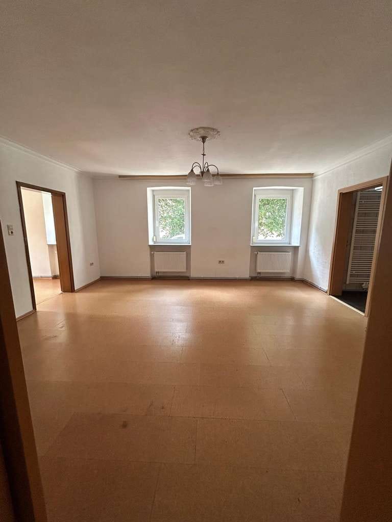 Immobilie in Untermünkheim - Erdgeschosswohnung mit Garten & Garage und Kaminanschluss - Bild 0