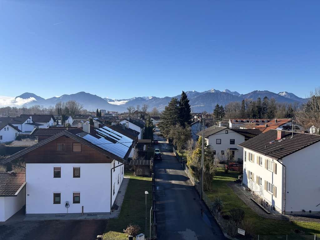 Immobilie in Raubling - renoviertes Zimmer *keine Wohnung* mit Dachterrasse in Raubling - Bild 0