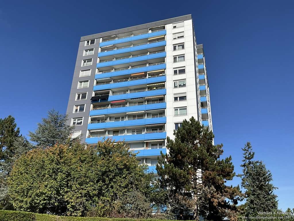 Immobilie in Schwabach - Vermietete 3-Zimmer-Wohnung 
mit Balkon und Garage 
inkl. Traumblick auf Schwabach - Bild 2
