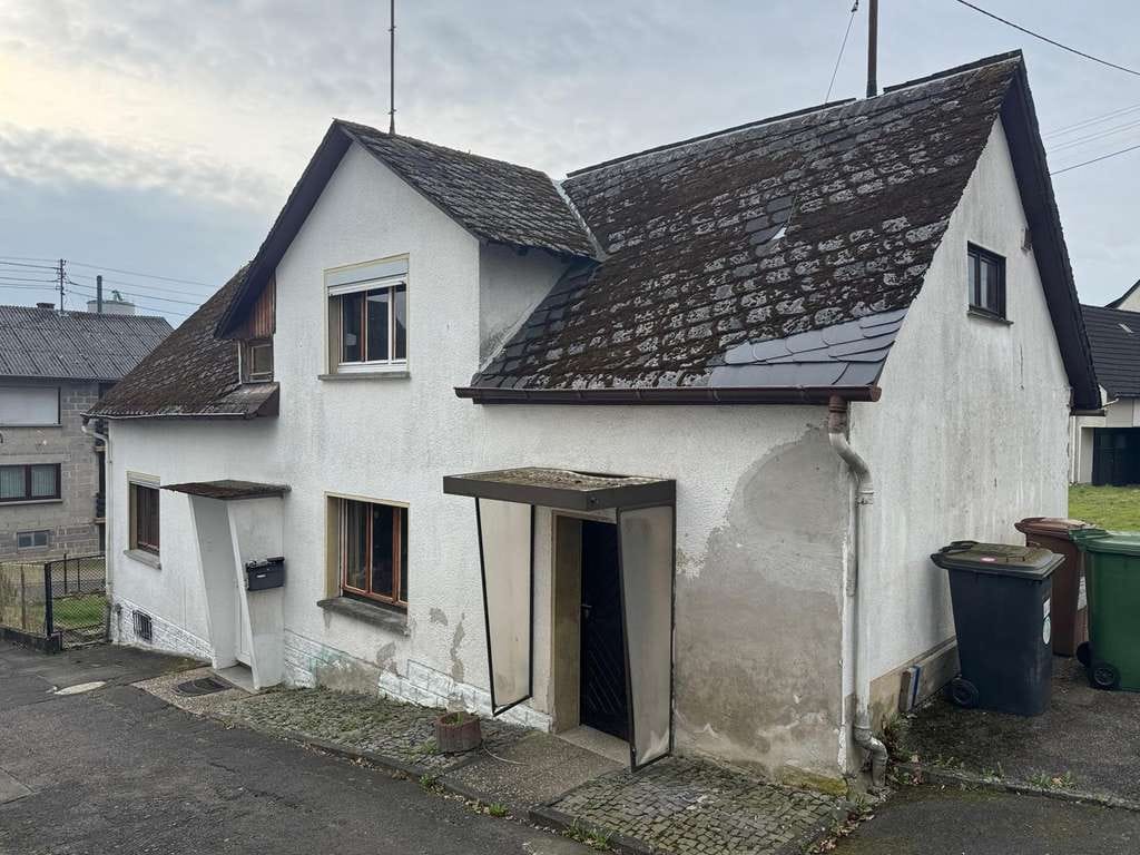 Immobilie in Hartenfels - Einfamilienwohnhaus freistehend in 56244 Hartenfels - renovierungsbedürftig - Bild 0